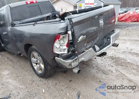 2016 Ram 1500 Big Horn z USA, uszkodzony, nr VIN 1C6RR7GT1GS396516